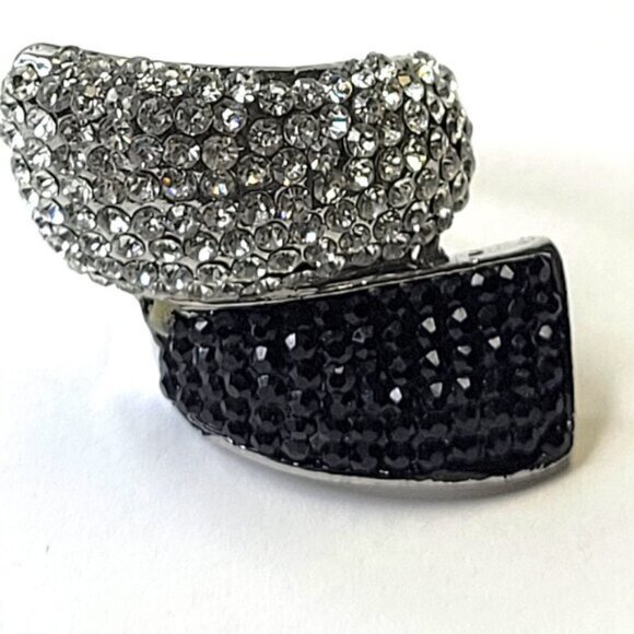 Huge Black and Silver Crystal Fashion Cocktail Ring - Size 5 - Picture 2 of 11